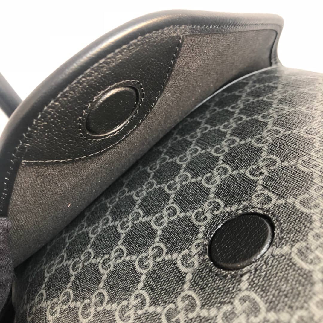 Gucci GG Supreme Medium Messenger Bag Replica Black 598604