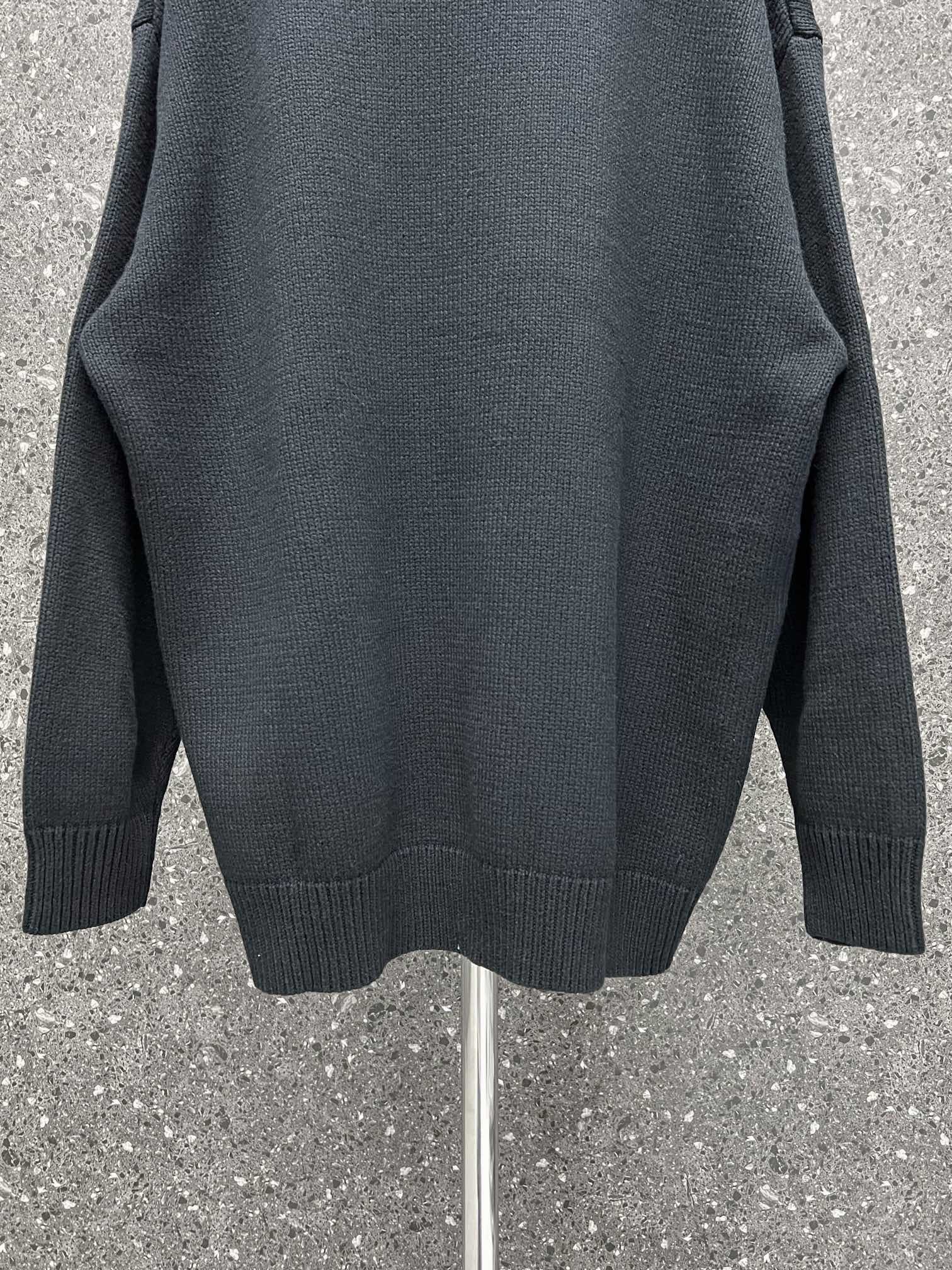 Balenciaga Sweater