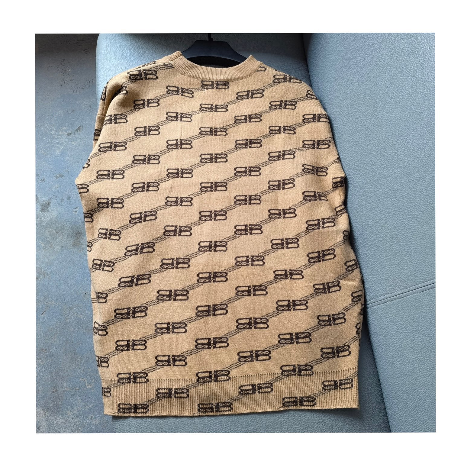 Balenciaga Sweatshirt