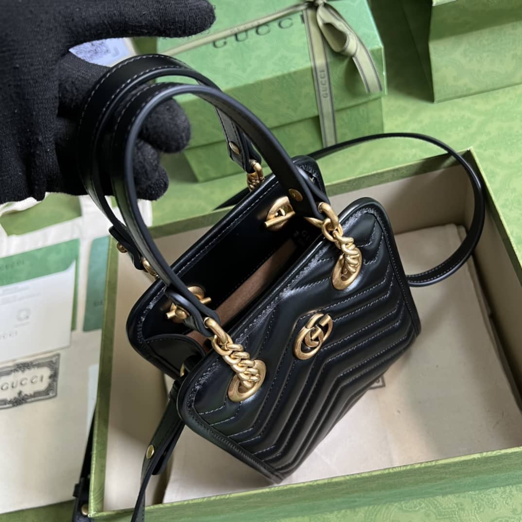 Gucci GG Marmont Matelassé Mini Crossbody Bag 696123 Replica