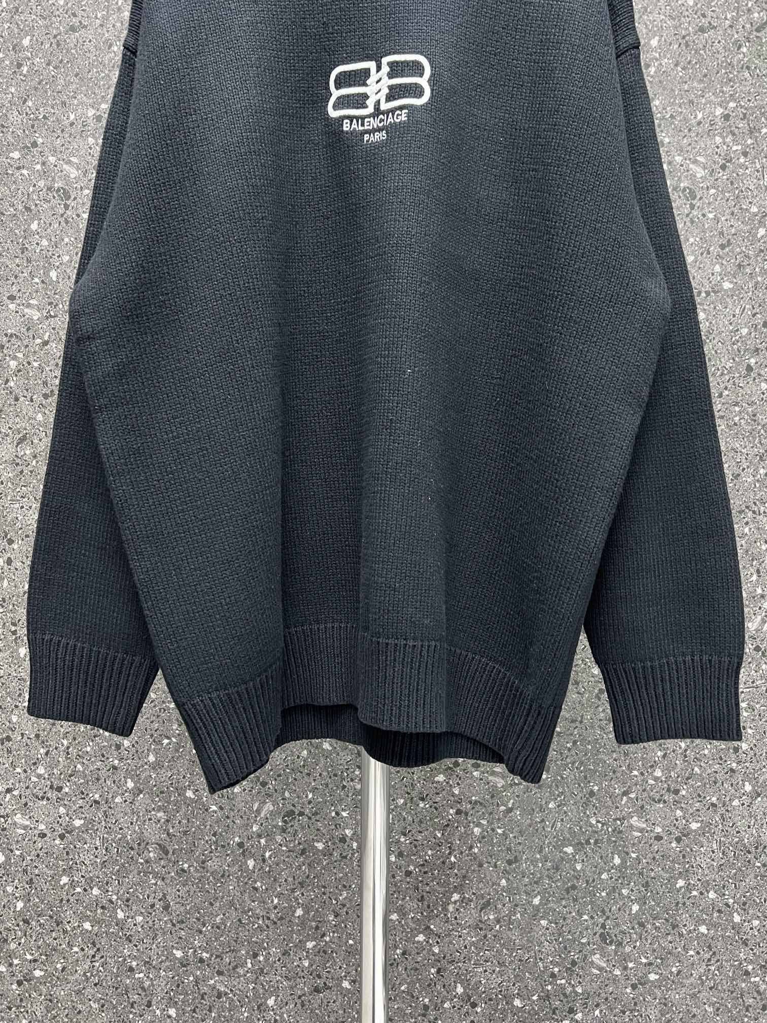 Balenciaga Sweater