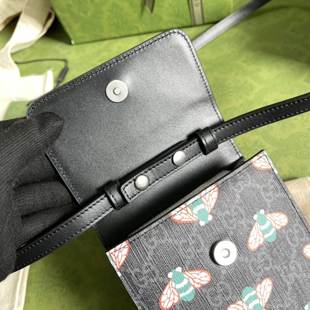 Gucci Scarab Logo Print Phone Bag Replica 673016