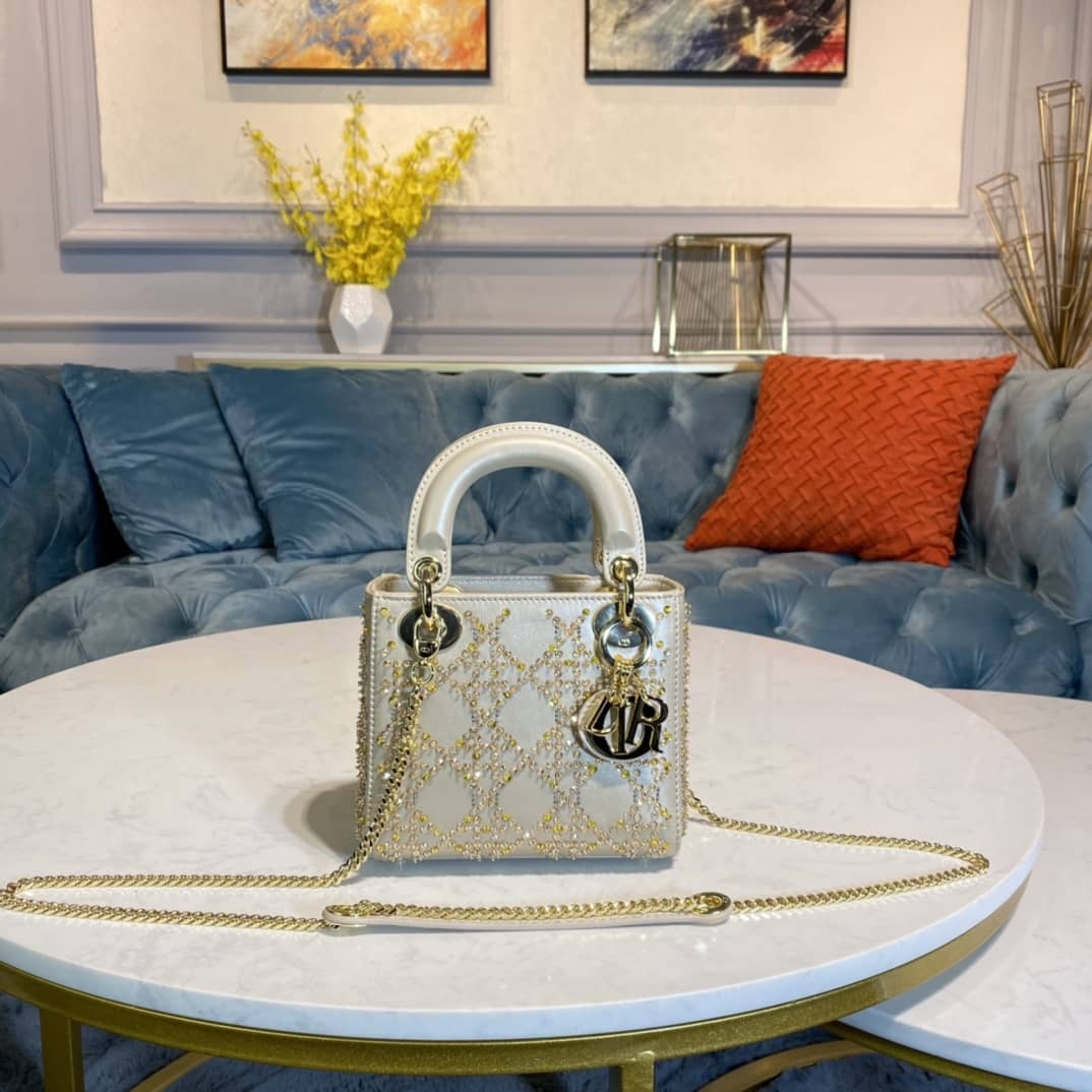 Christian Dior Lady Dior 17CM Replica Bag