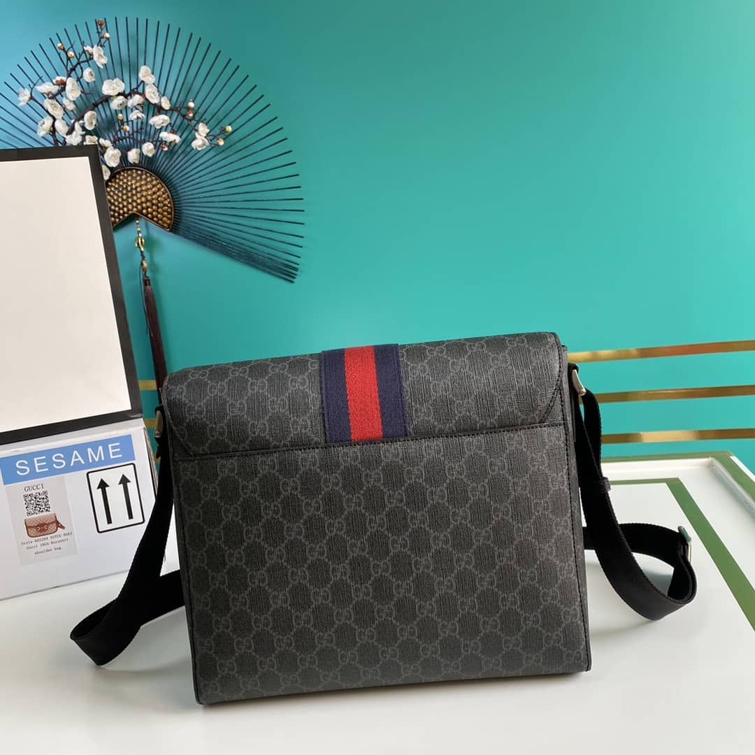 Gucci GG Supreme Messenger Shoulder Bag Replica 475432