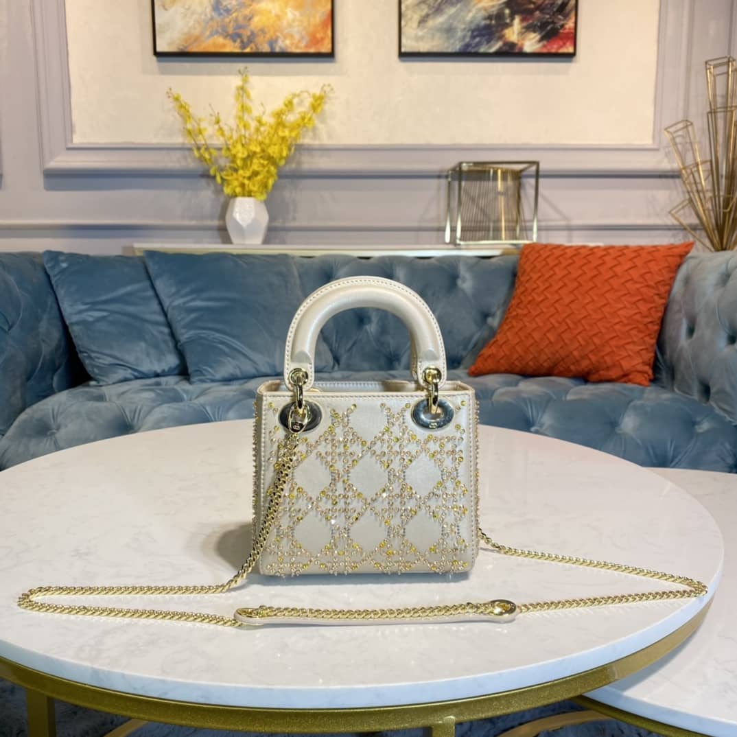 Christian Dior Lady Dior 17CM Replica Bag