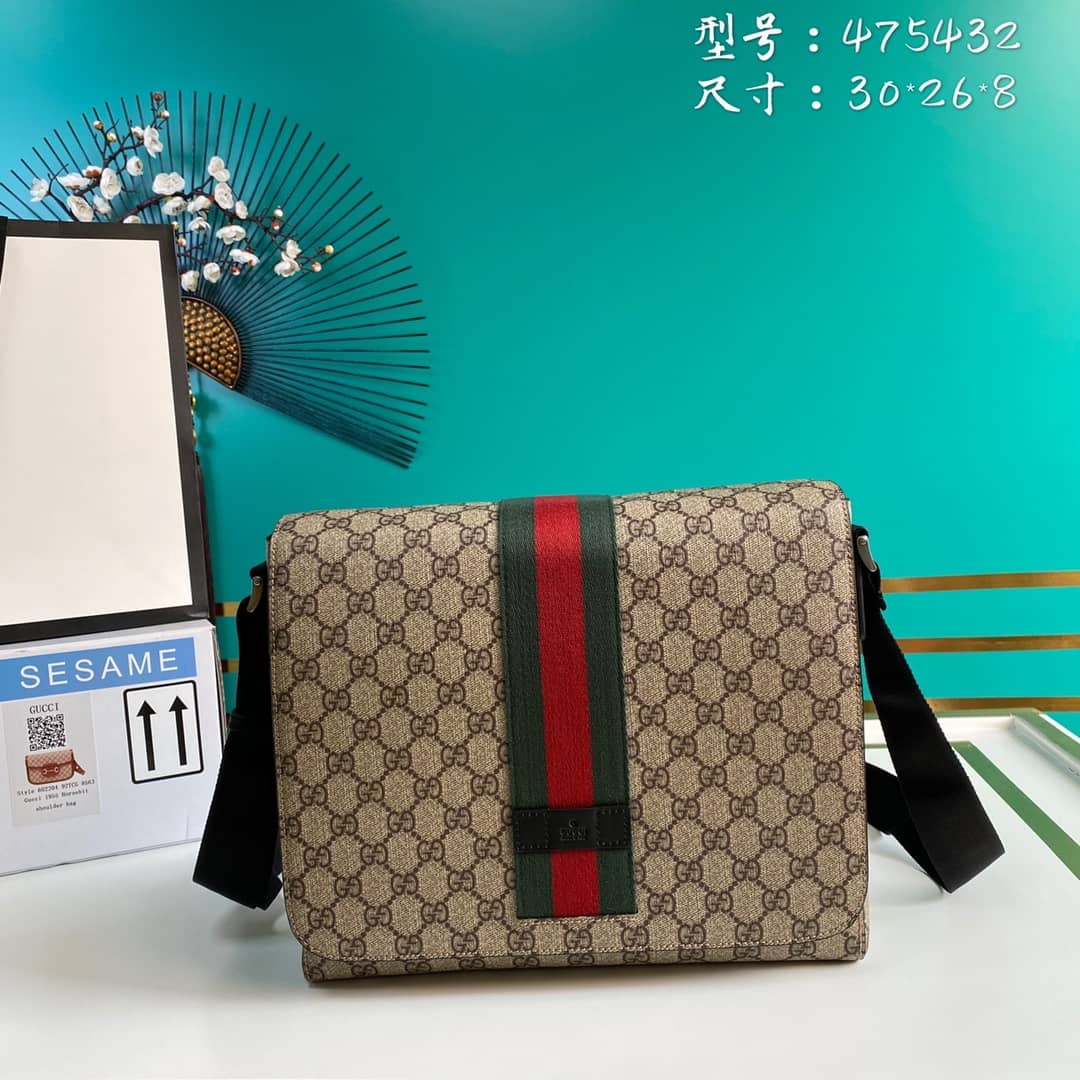 Gucci GG Supreme Messenger Shoulder Bag Replica 475432
