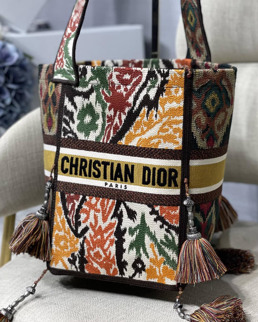Christian Dior CD Bubble Embroidered Replica Bucket Bag