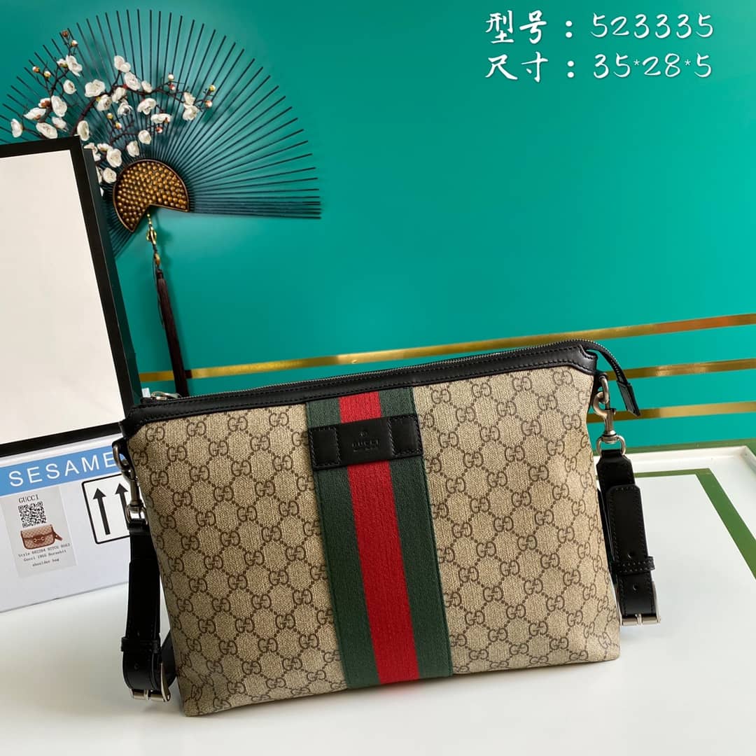 Gucci Supreme GG Messenger Bag Replica 523335
