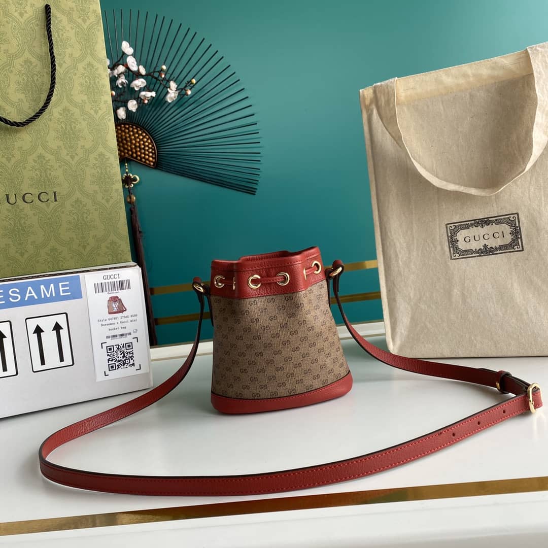 Gucci Doraemon X Gucci Mini Bucket Bag Replica 647801