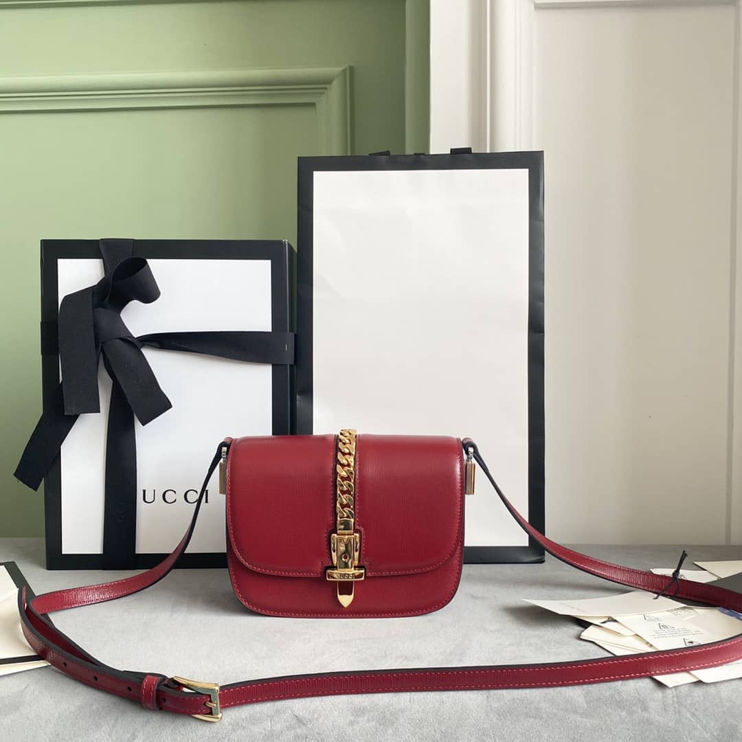 Gucci Ladies Mini Sylvie Shoulder Bag Replica Red 615965