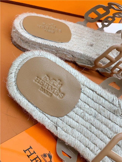 hermes flat slippers