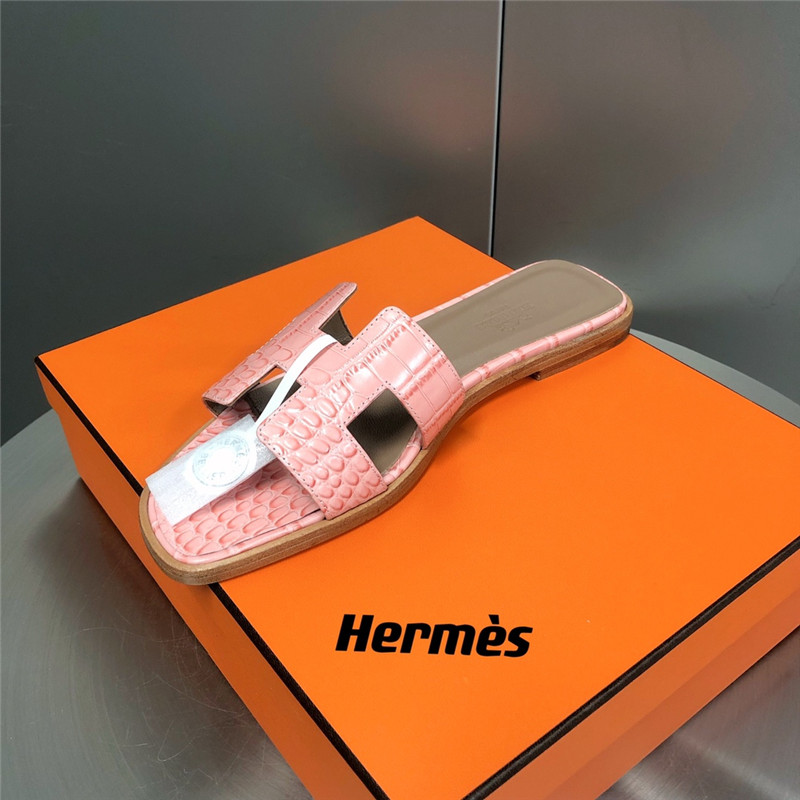 hermes oran crocodile slippers