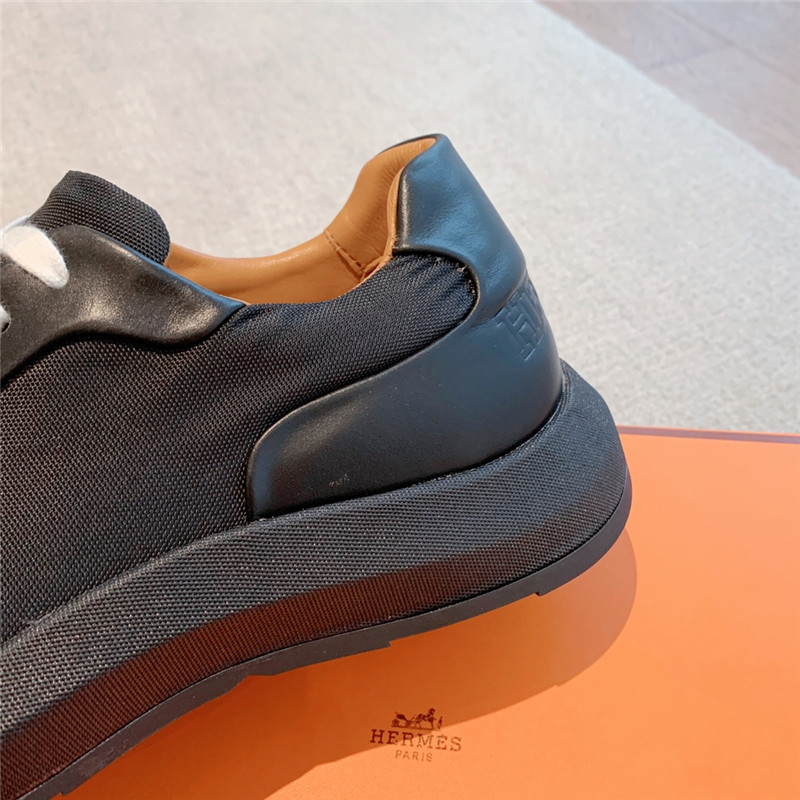Hermès classic look-alike British retro white shoes