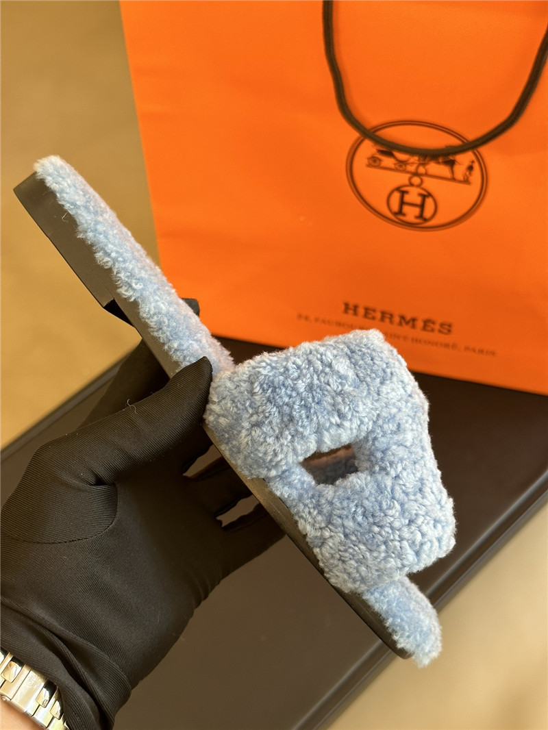 Hermès fur roll cake hair H slippers