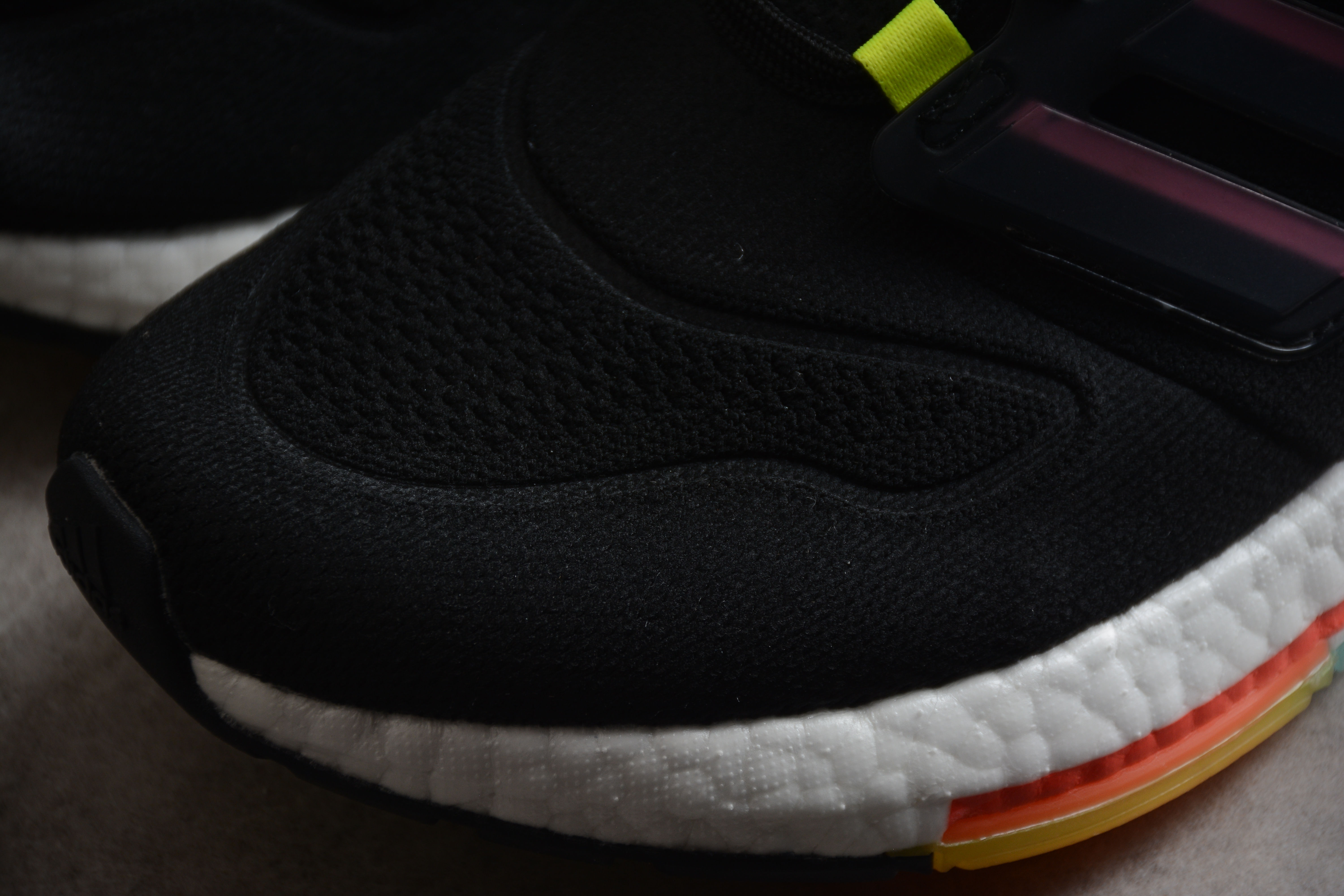 adidas Ultra Boost 22 GY4516