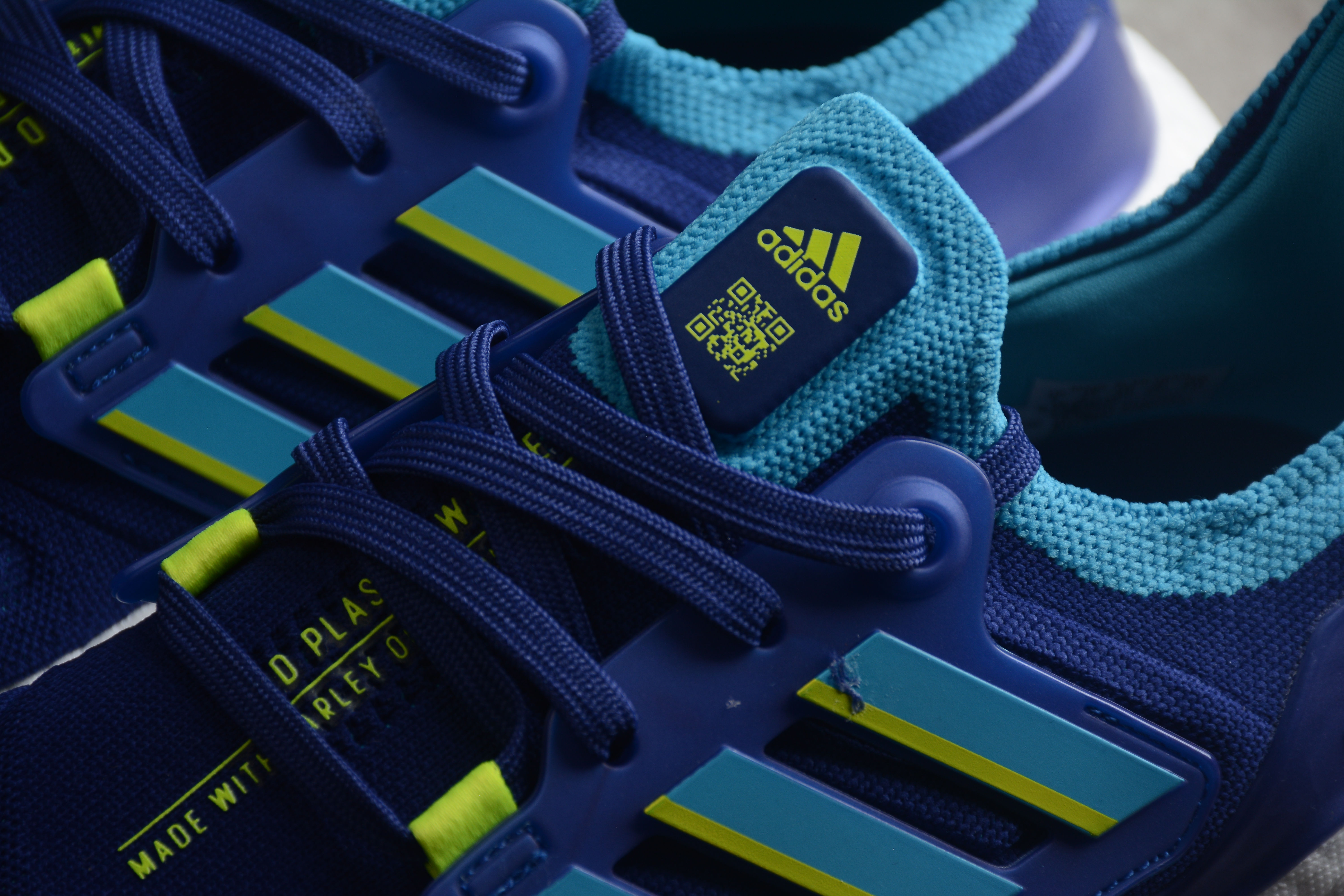 adidas Ultra Boost 22 Legacy Indigo Sky Solar Yellow GX9333