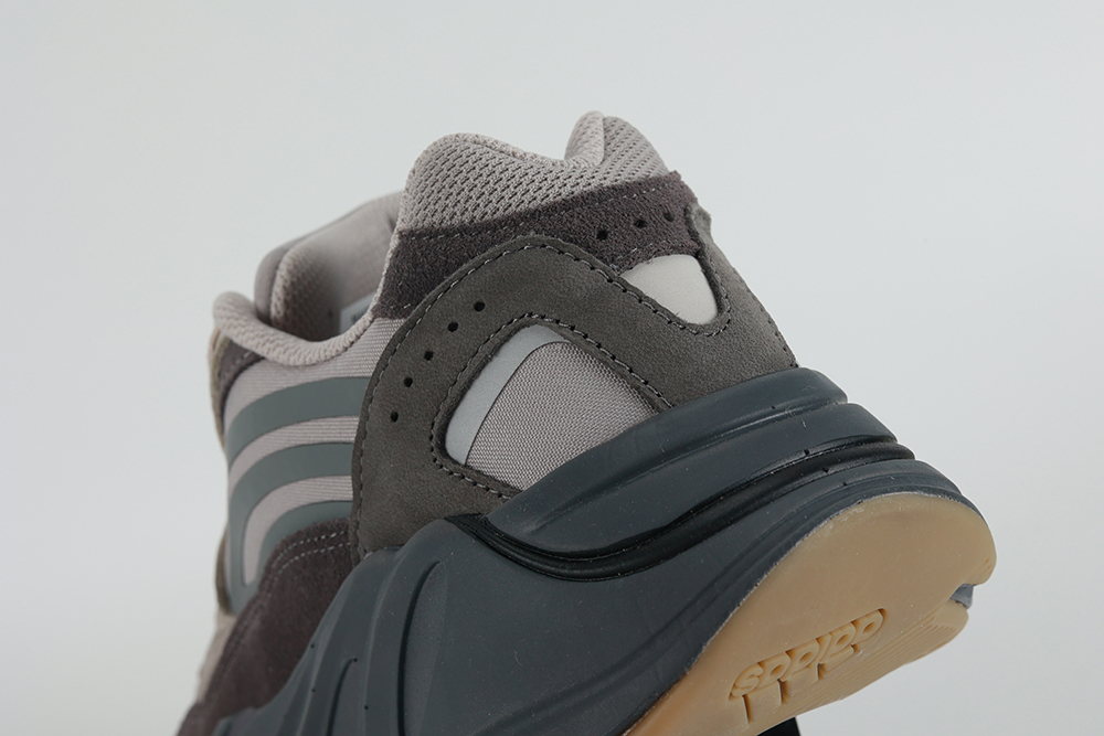 Yeezy Replica 700 V2 Tephra