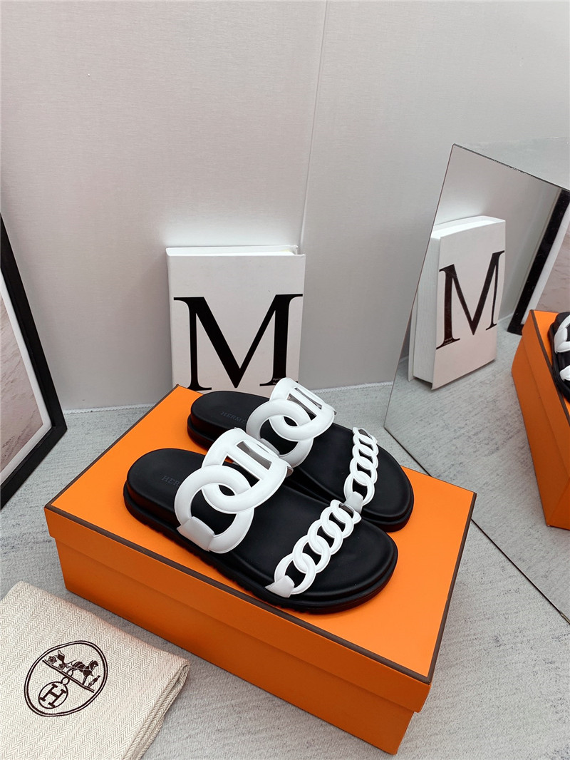 Hermès couple shoes