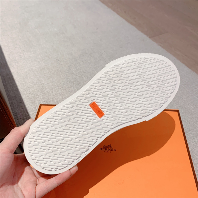 Hermès British retro design white shoes
