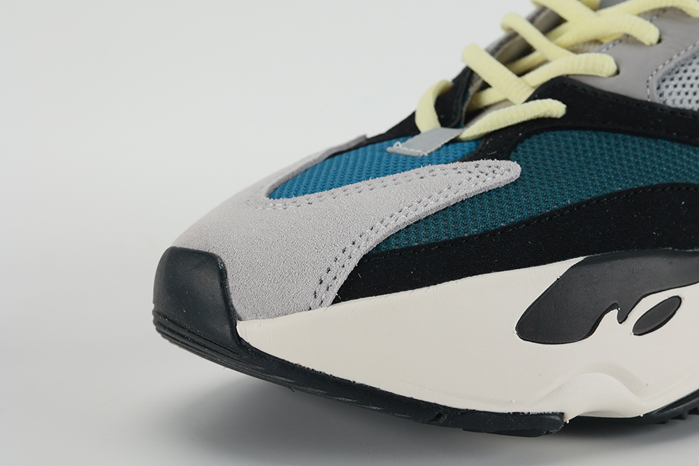 Yeezy Replica Boost 700 Wave Runner