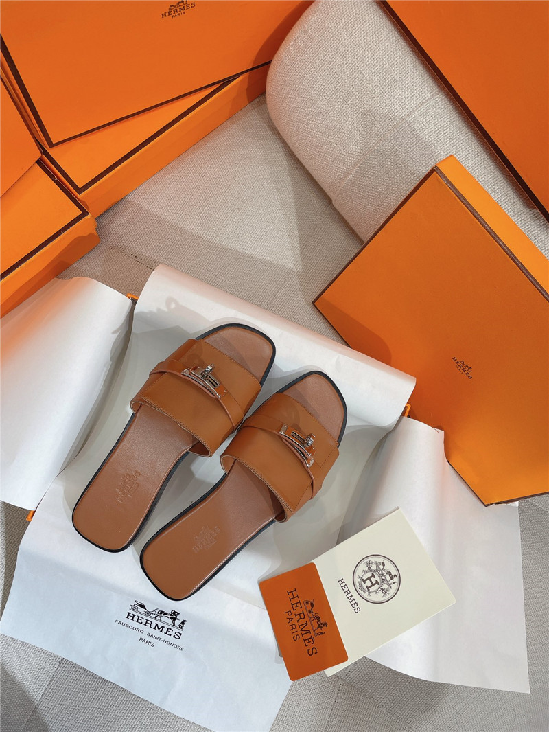 Hermès new Giulia flat kelly buckle slippers