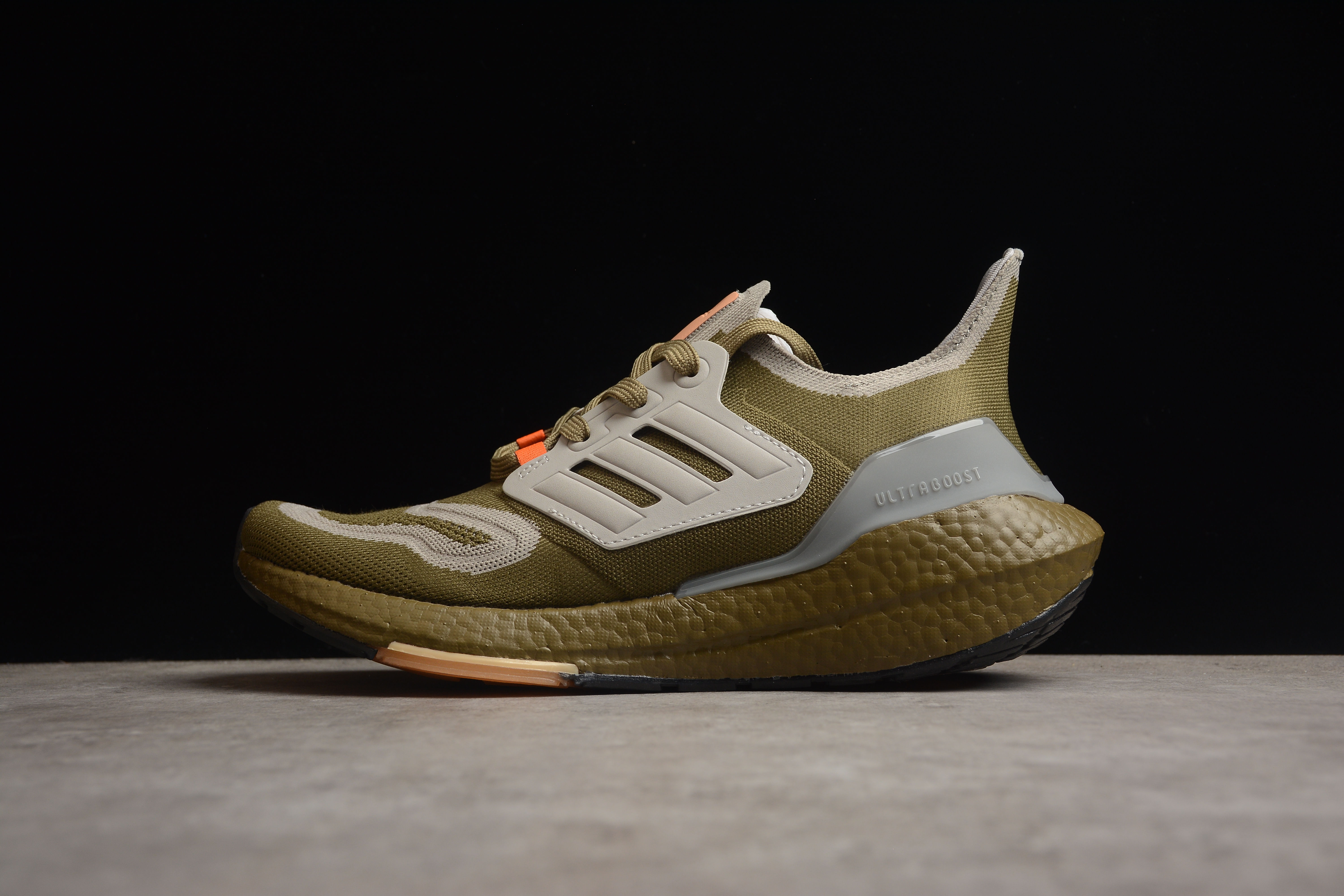 adidas Ultra Boost 22 Orbit Green Beam Orange GX9140