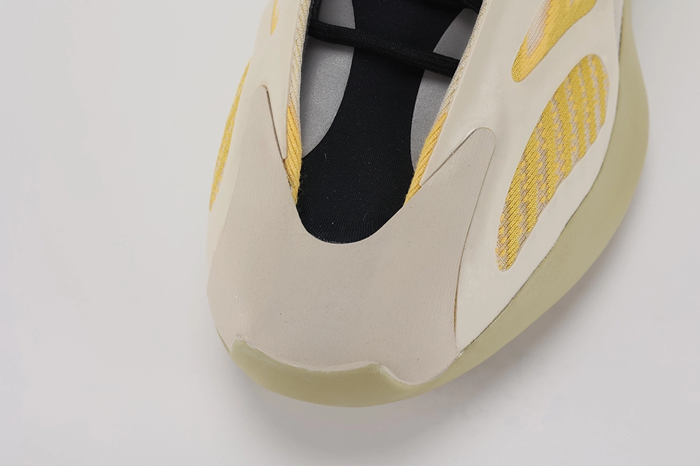 Yeezy 700 V3 Safflower Replica