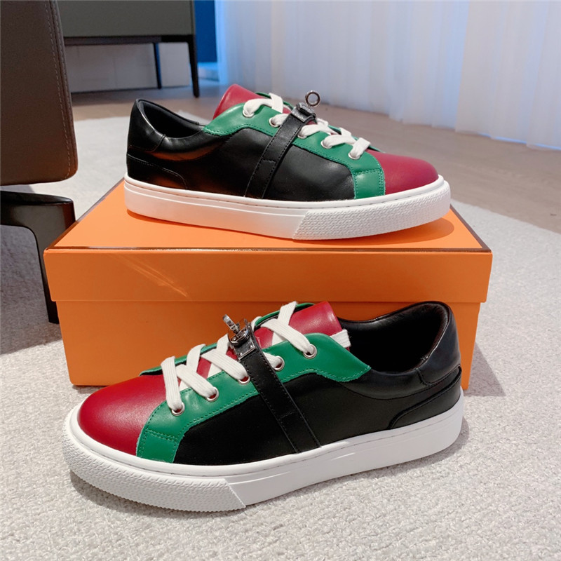 Hermès British retro design white shoes