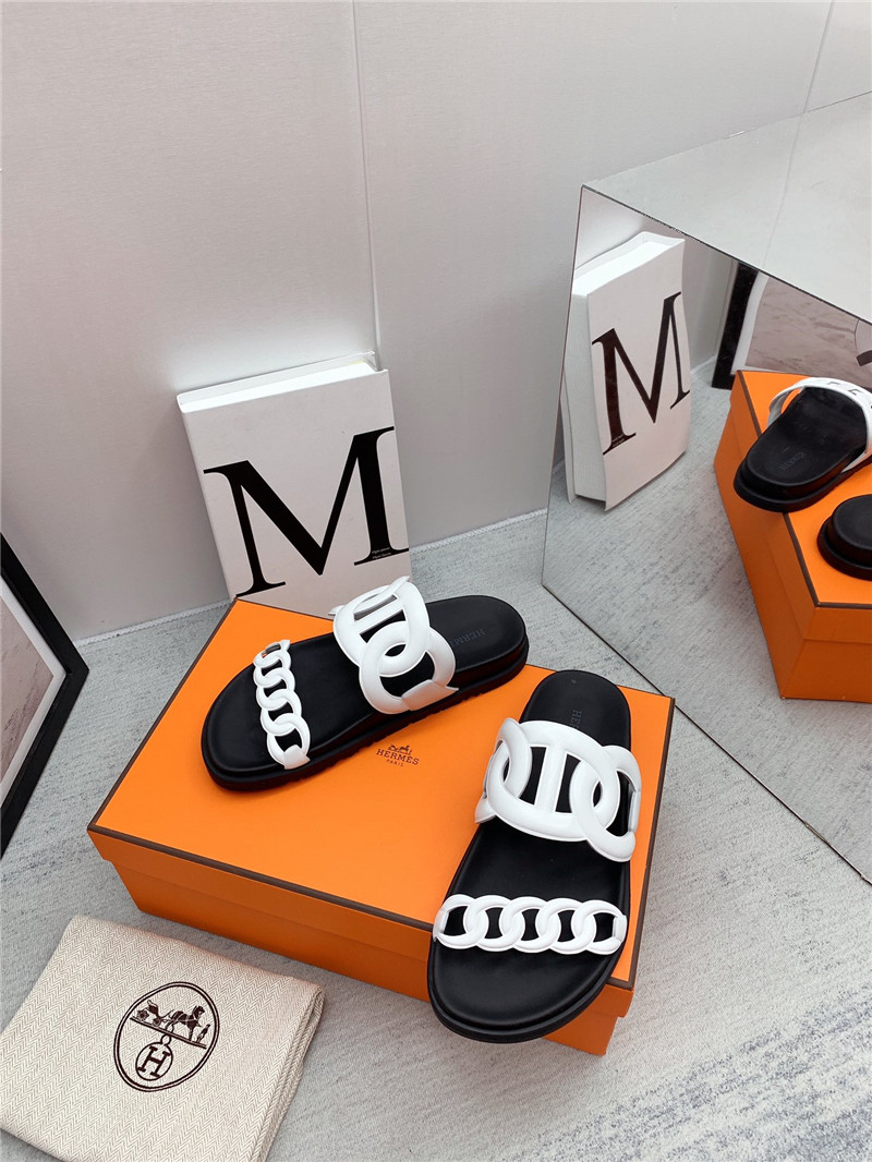 Hermès couple shoes