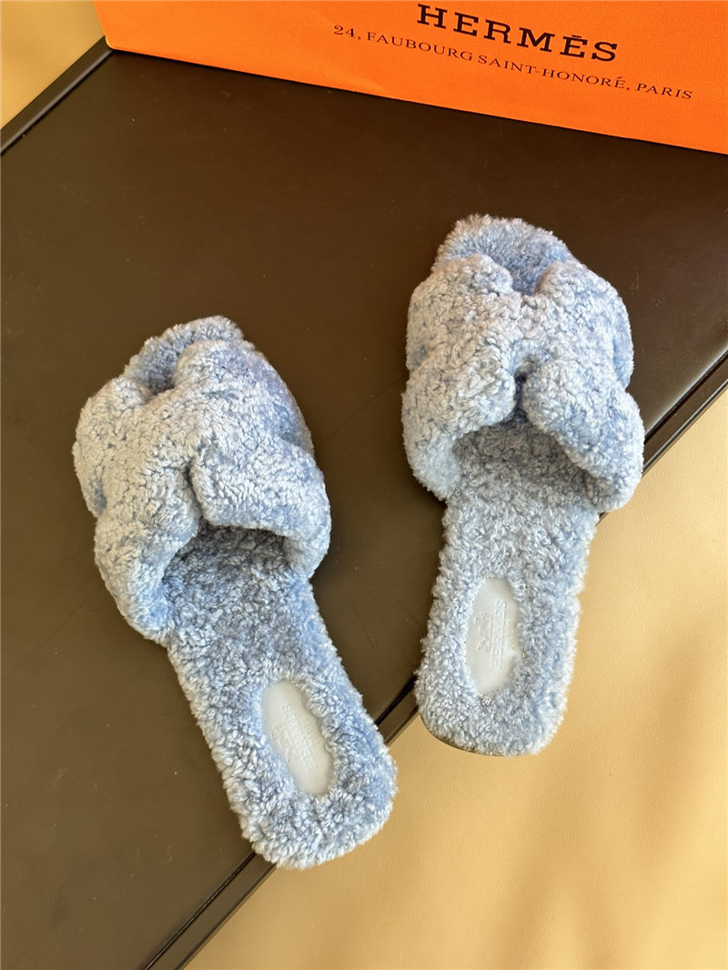 Hermès fur roll cake hair H slippers