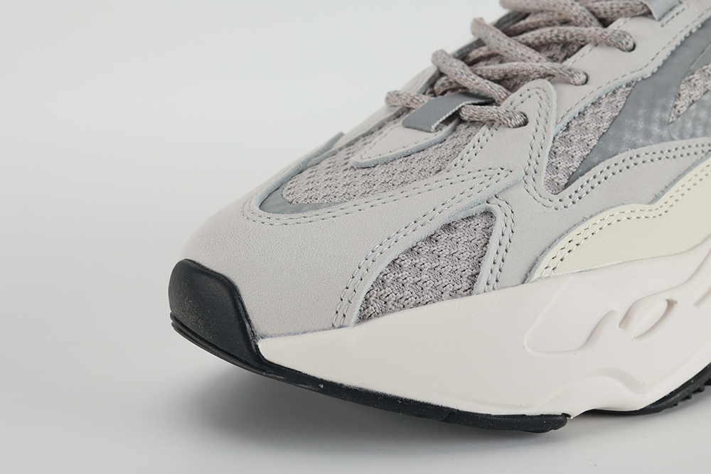 Yeezy Replica 700 V2 Static