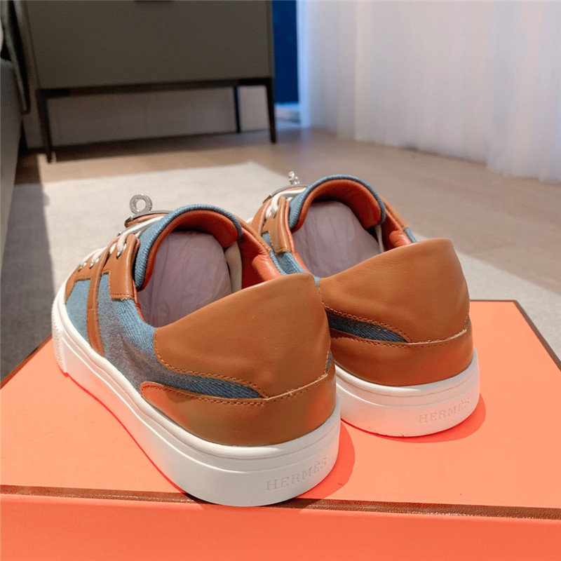 Hermès British retro design white shoes