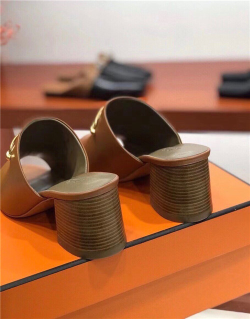 Hermes Dupes  blossom mule slippers