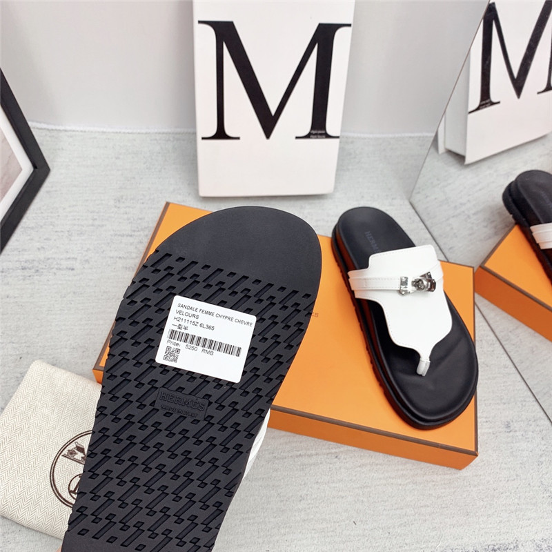 Hermès couple shoes