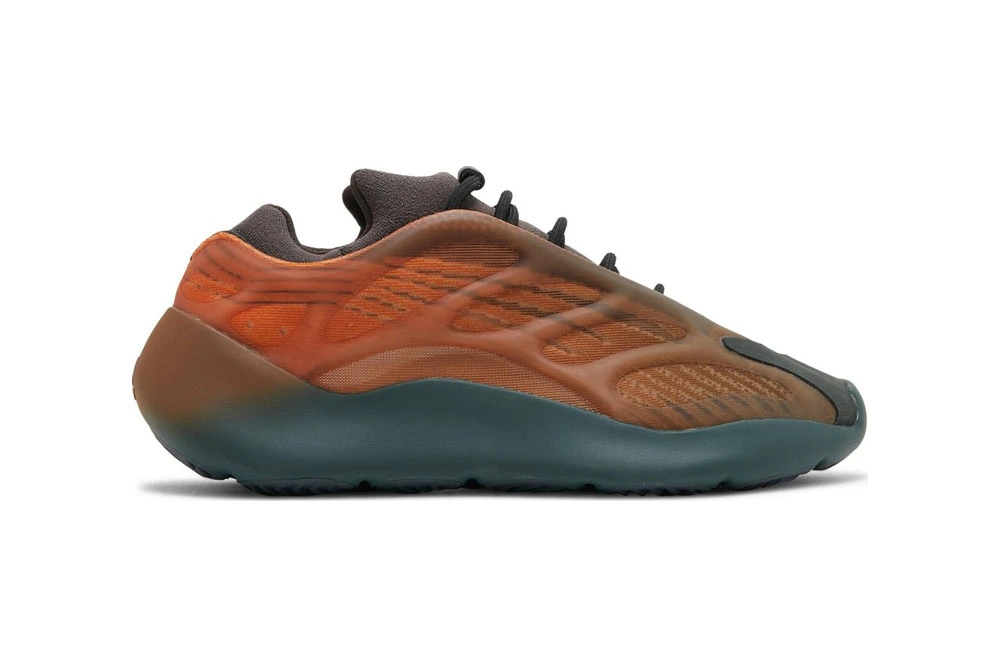 Yeezy 700 V3 Copper Fade Replica
