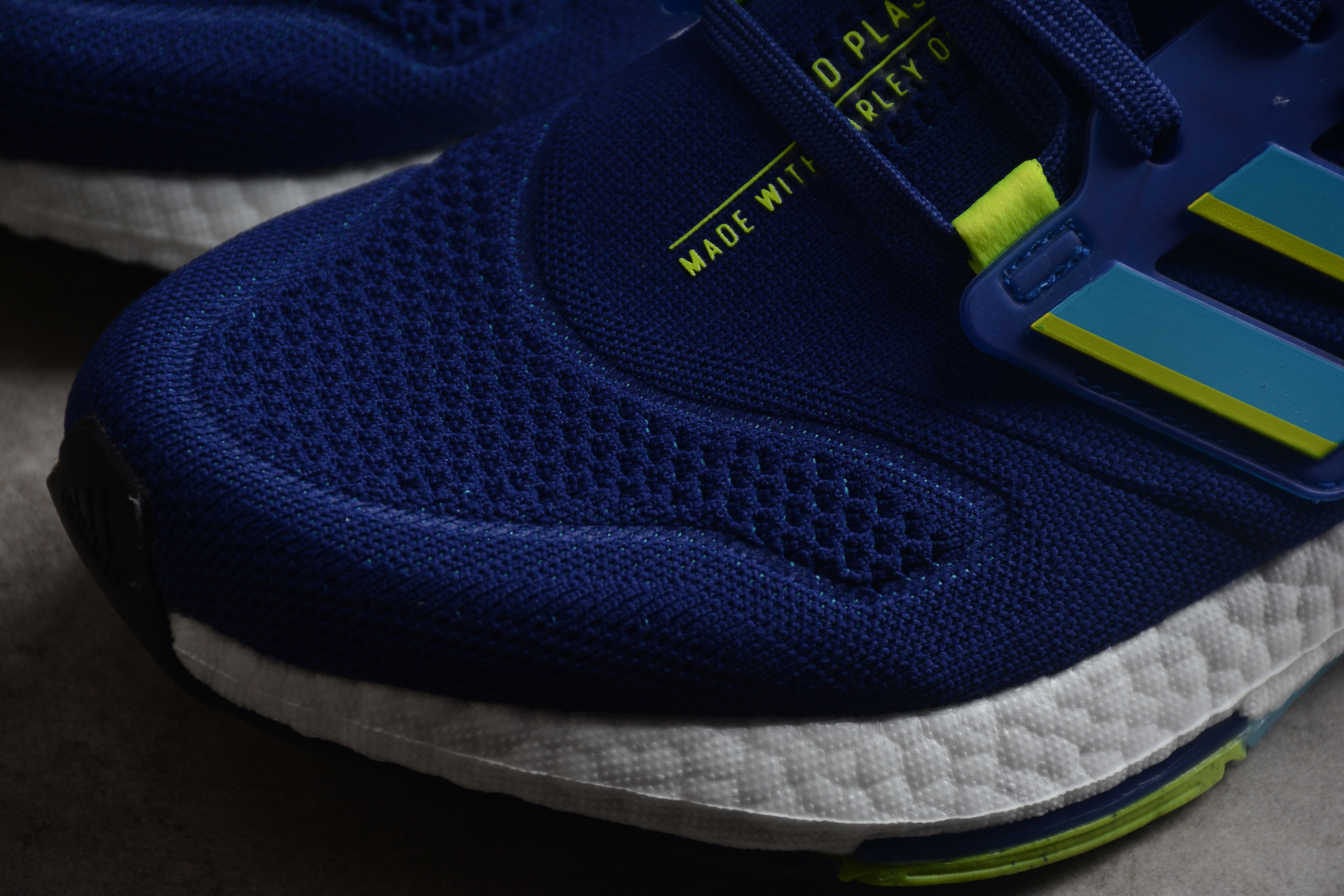 adidas Ultra Boost 22 Legacy Indigo Sky Solar Yellow GX9333