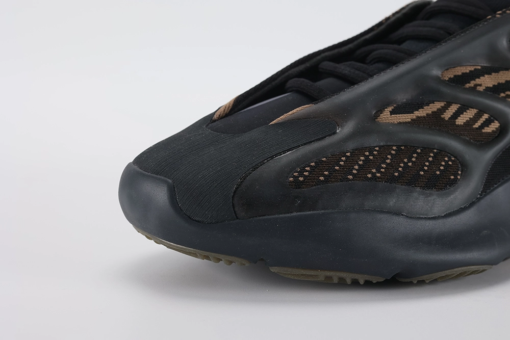 Yeezy 700 V3 Clay Brown Replica