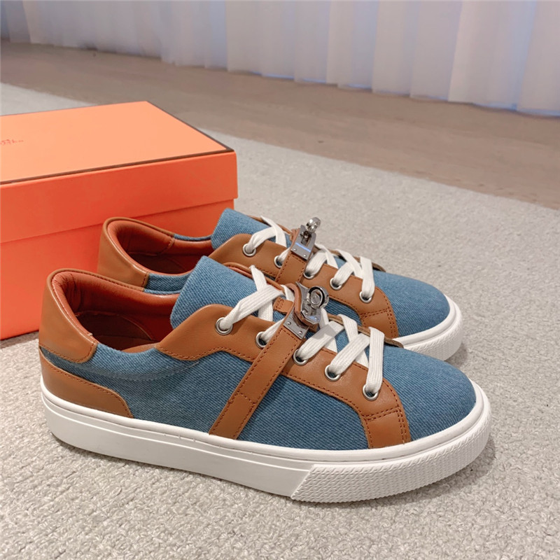 Hermès British retro design white shoes