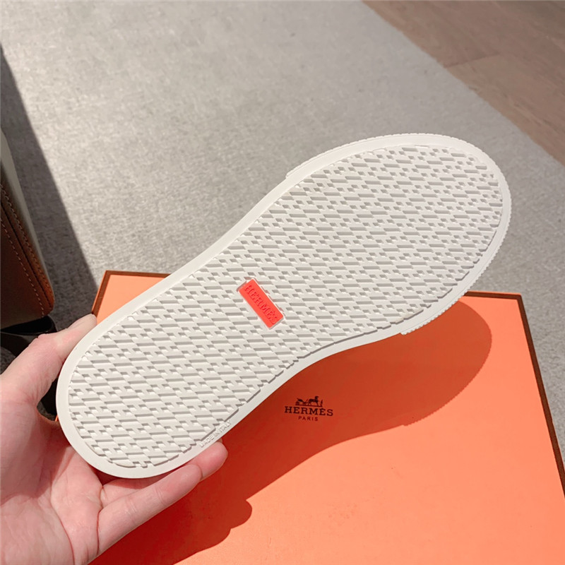 Hermès British retro design white shoes