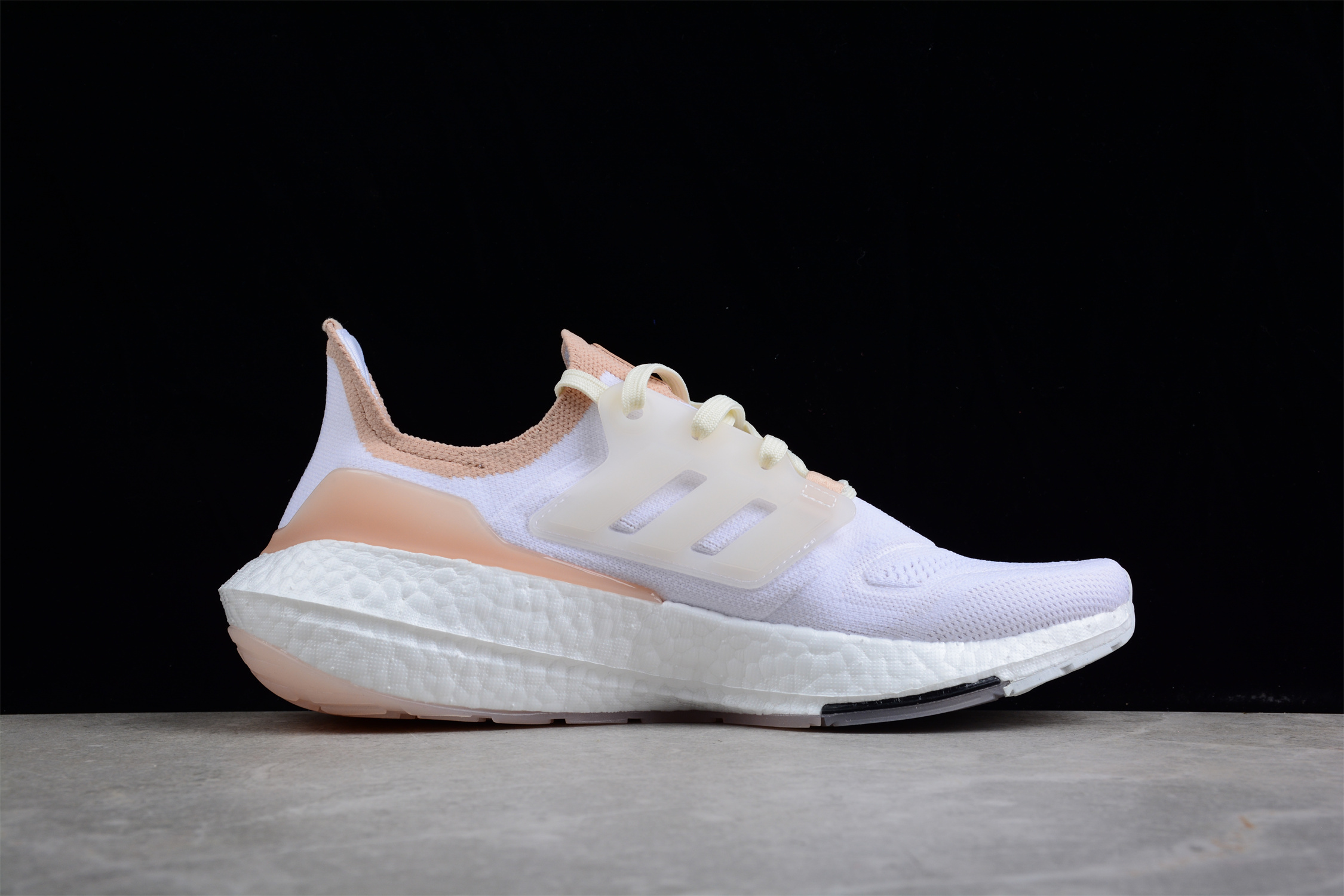 adidas Ultra Boost 22 Made with Nature White Beige GX8072