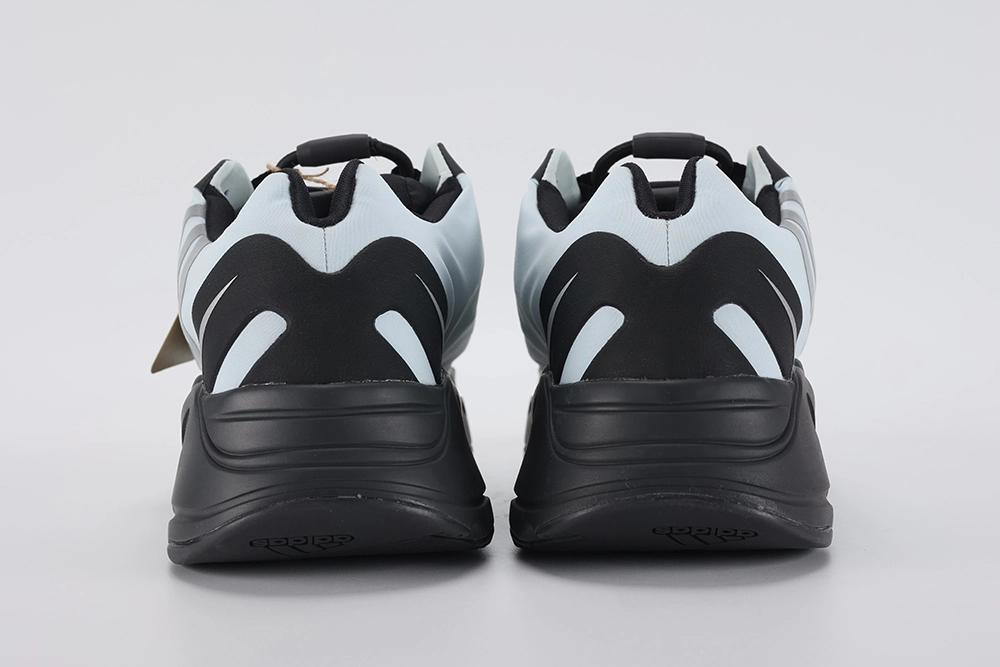 Yeezy Replica Boost 700 MNVN