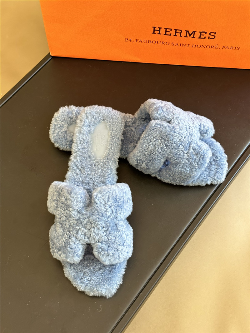 Hermès fur roll cake hair H slippers