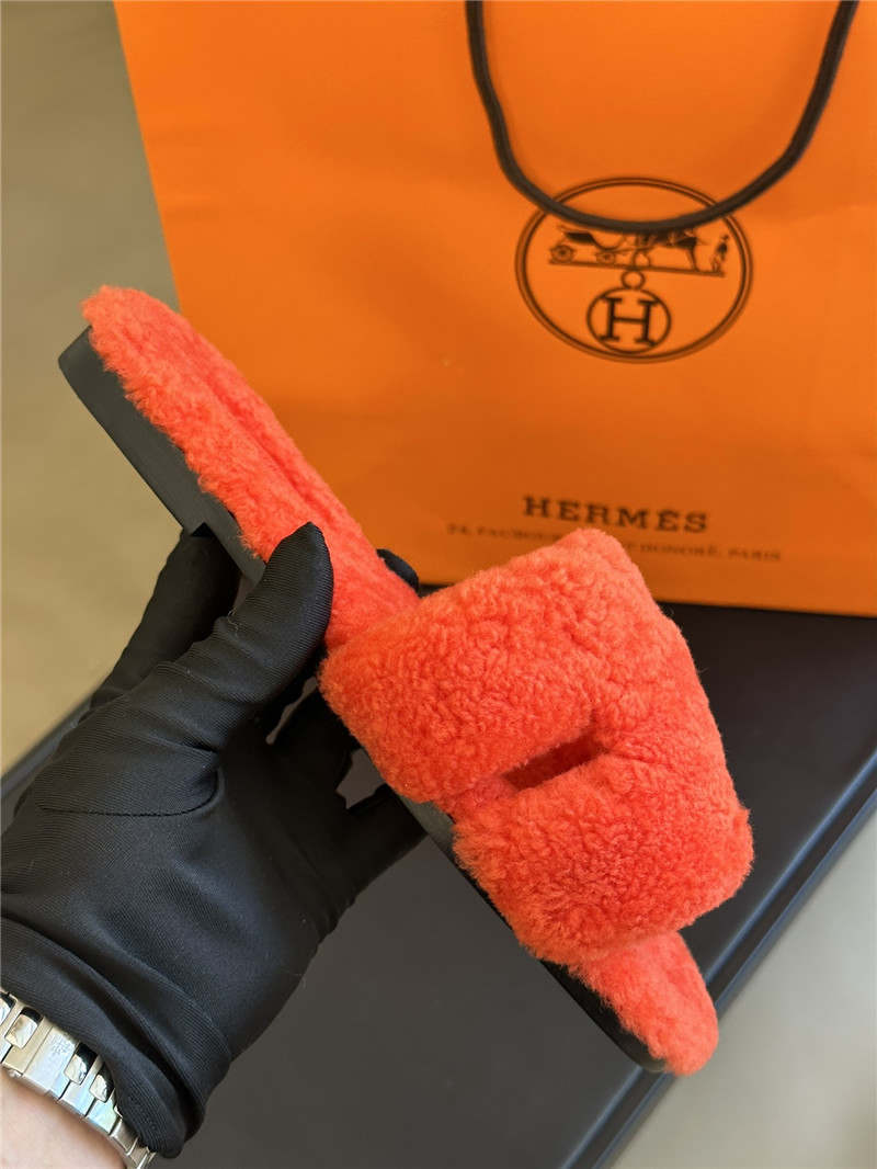 Hermès fur roll cake hair H slippers