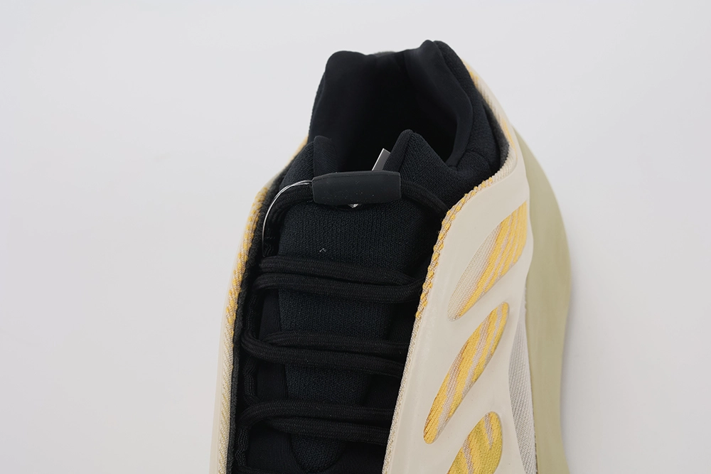 Yeezy 700 V3 Safflower Replica