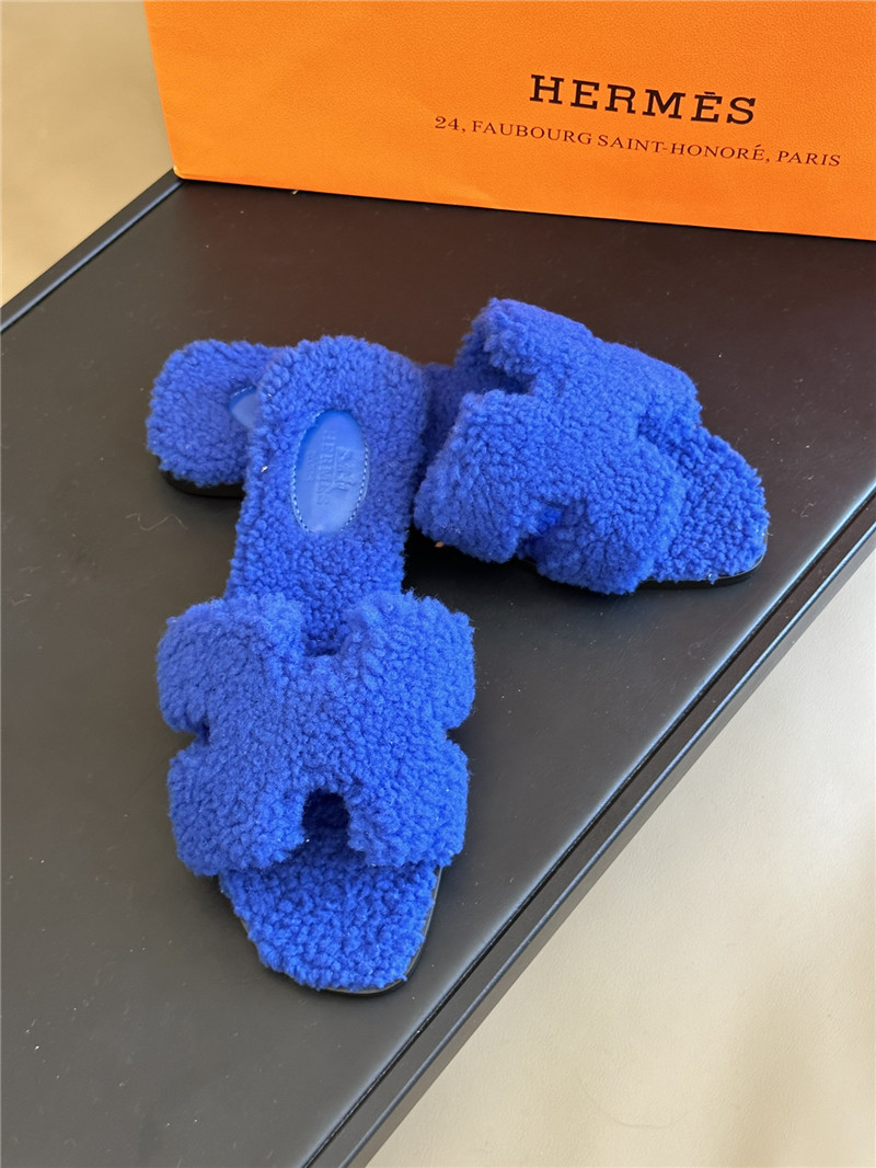 Hermès fur roll cake hair H slippers