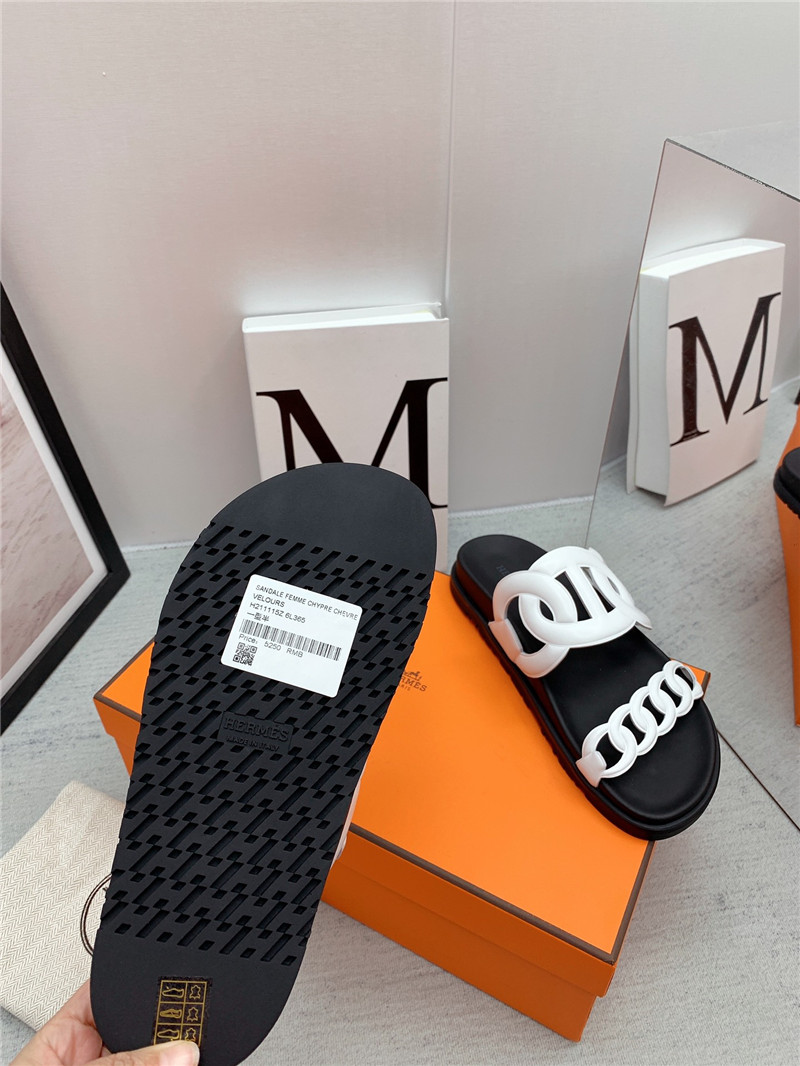 Hermès couple shoes