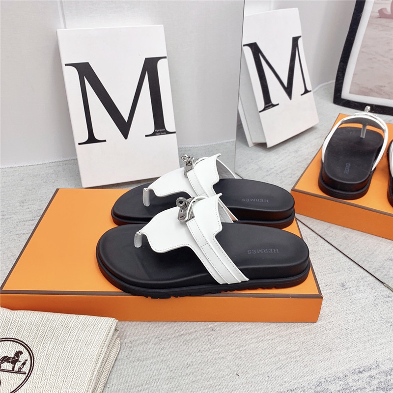 Hermès couple shoes