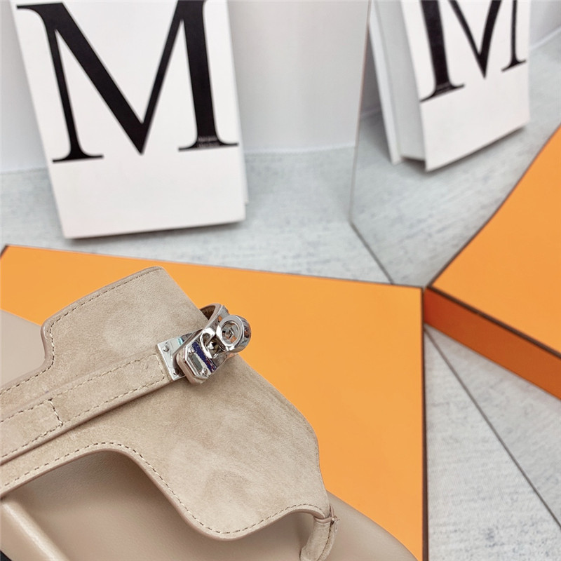 Hermès couple shoes