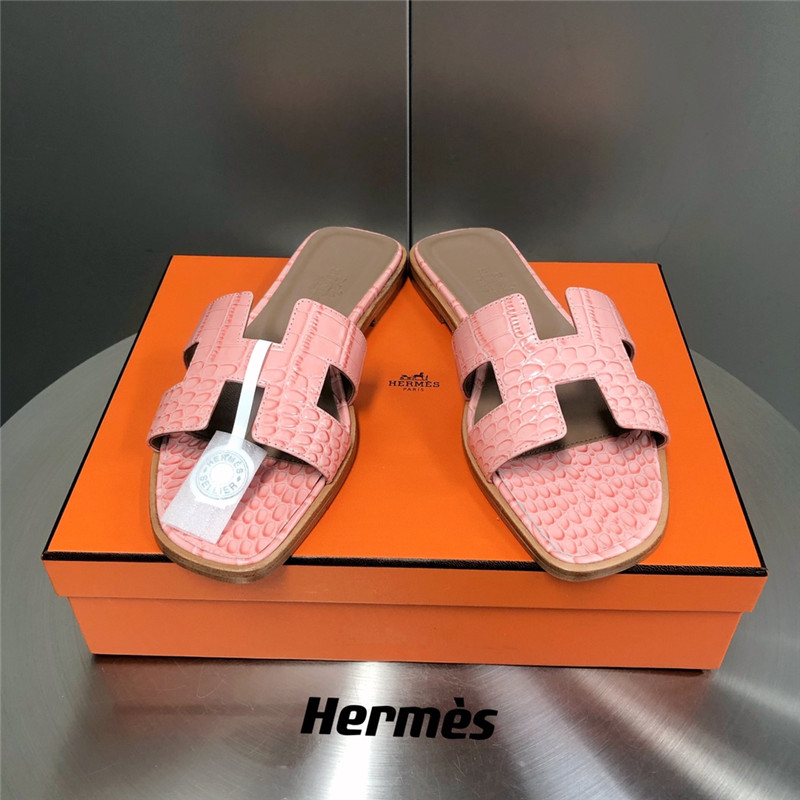 hermes oran crocodile slippers