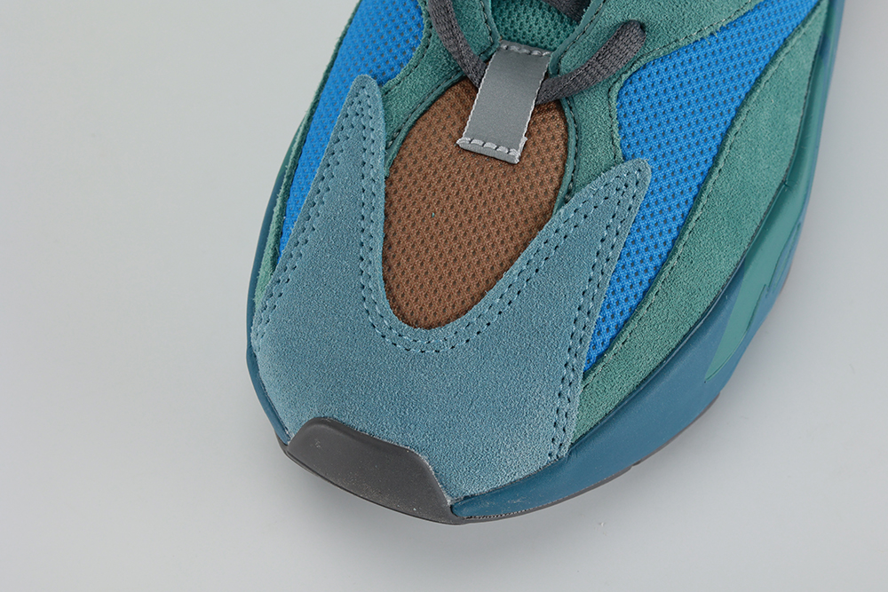 Yeezy Dupes Boost 700 Faded Azure